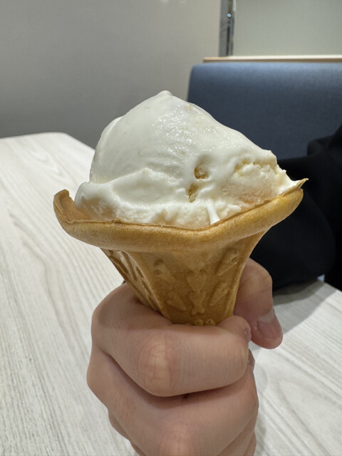 iiiあいすくりんショップ byブルーシール 浦添パルコシティ店 （【旧