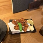 鶏と魚と炭火焼き 燈 - 