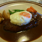 きっちん紅屋 - ランチの手作りハンバーグ