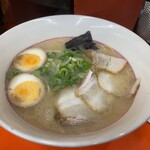 名代ラーメン亭 博多駅地下街店 - 朝10:30までのモーニングは120円引きの580円です。