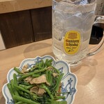 大衆呑処 サカグラ - メガレモンサワーと空心菜