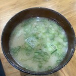 呑処 大阪梅田 ブラウン - 名物あら汁