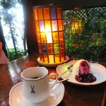 カフェ・ド・ラペ - ストロング、レアチーズケーキ