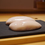 炎水 - 立派な白子も特大サイズ、血合いに染まっていないのも血抜きの賜物。