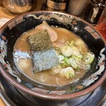 とんこつらぁ麺 松もと - とんこつハーフラーメン（麺バリカタネギ多め）
＋Wスープハーフラーメン（麺普通ネギ多め）
650円＋650円