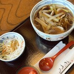 鎌倉 峰本 - 料理写真:鴨南蛮