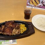ガスト - 料理写真:暫く待つと注文したテキサススパイス焼のセットの出来上がりです。
