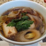 手打祐天寺 卯月 - 鴨肉たっぷり＆焼きネギ　お出汁が素晴らしい！