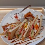 L'instant mieux - 本日のモーニング(B.L.T.T.サンド)　2025.12