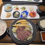 窯焼和牛ステーキと京のおばんざい 市場小路 - 