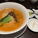 南翔饅頭店 - 担々麺セット1619円