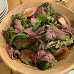 OSTERIA PACE - 料理写真:前菜: ローストビーフのサラダ
