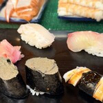 さかえすし - カニ味噌（¥100）