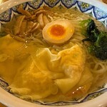 中国ラーメン揚州商人 - 料理写真:エビワンタン麺 1,210円