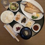 祥風苑 花の里 - 注文：大分県蒲江直送干物御膳---1,300円