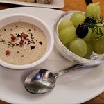 ビストロ マキムシ - シャインマスカット&白レバームース1,600円税抜