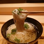 伯雲 - 鯛出汁のにゅうめん (麺リフト)