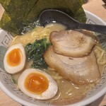 横浜家系ラーメン 春樹 - 料理写真: