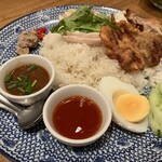 THAIFOOD マイペンライ - MIXカオマンガイ