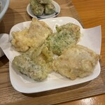 手打ちうどん 上を向いて - 