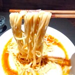 三日月氷菓店 - 麺は中細ストレート麺で、ちょっと柔らかめだったが、もちもちしてつるつるとした美味しい麺～!!( ^o^)ﾉ