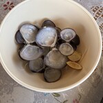 やちべえ - しじみの殻入れも付けてくれます