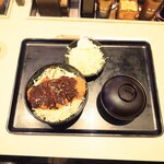 松のや - 料理写真:■ 味噌ロースかつ丼、690円