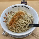 ラーメンにっこう - チリパウダー投入