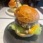 ダグズ・バーガー 宮古島本店 - 