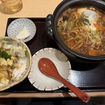 へんこつ - 料理写真:牡蠣味噌煮込みうどん牡蠣1個追加　ミニ牡蠣天丼セット