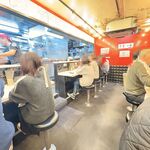 蒙古タンメン中本 - 店内の様子