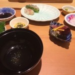 Nihon Ryouri Isegin - いまいち。
                        お椀食べてるのに刺身もってくるし…
                        