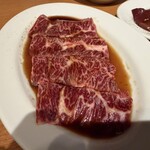 炭火焼肉ホルモン まるは - 