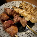 もつ焼きばん 三軒茶屋店 - ハツ、しろ