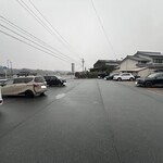 前島食堂 - 駐車場