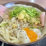 麺でぃ～ - ベーコン、バター、ブラックペッパー、温玉、最強！
