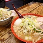 らーめん弁慶 - 料理写真: