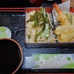 そば処 満留賀 - 料理写真:天ざる(大盛り)