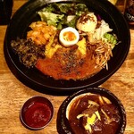 SPICY CURRY 魯珈 - 