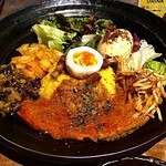 SPICY CURRY 魯珈 - 
