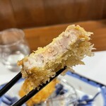 酒肴 新屋敷 - あん肝フライの断面。確定の美味しさ