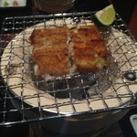 俺のうなぎ - 2014年12月：鰻懐石(\7000+税+サービス料10%)…白焼きは炭火で炙りながらいただきます