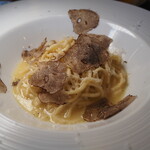 ラ ボッテガ ティ - 料理写真:手打ちタリオリーニ 黒トリュフとパルミジャーノチーズのソース