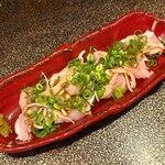 創作居酒家 NoBuSHo - 伊勢赤鶏のタタキ