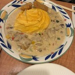 モレット - 奥丹波鶏とキノコのクリームソーストルネードオムライス