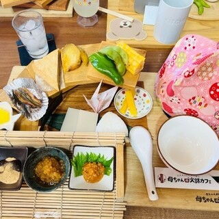 母ちゃんの火鉢カフェ