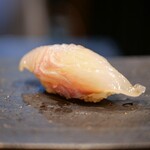 すし食堂 和和和 - ヒラメ