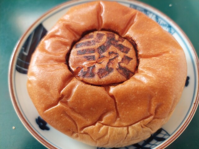 大きなメロンパン』by denmark : ベーカリー EXPASA談合坂 下り線