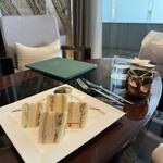 カクテル＆ティーラウンジ - 