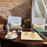 カクテル＆ティーラウンジ - 